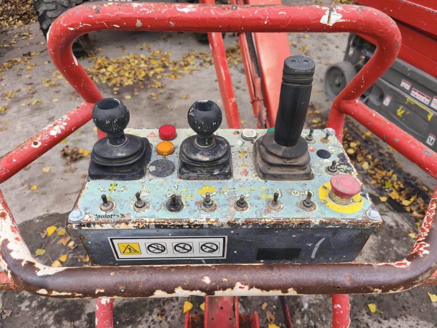 WhatsApp Image 2025-11-24 at 10.09.25