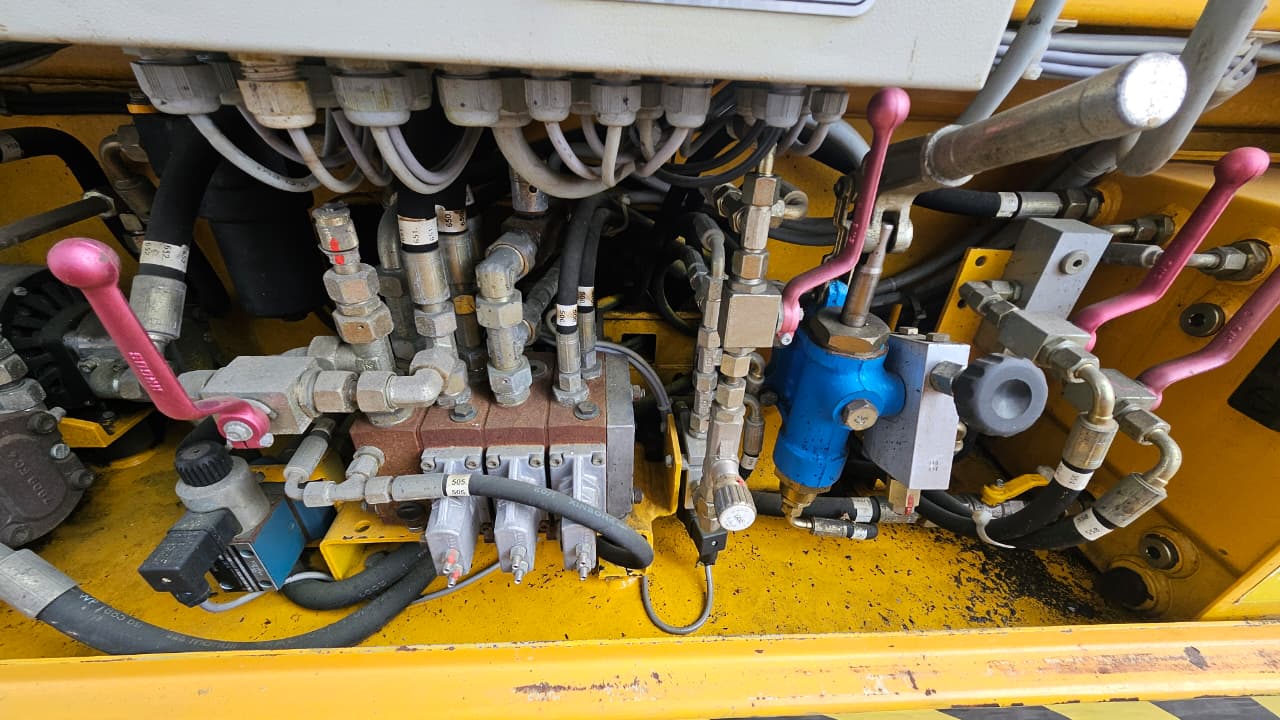 WhatsApp Image 2025-11-27 at 12.38.51 (4)