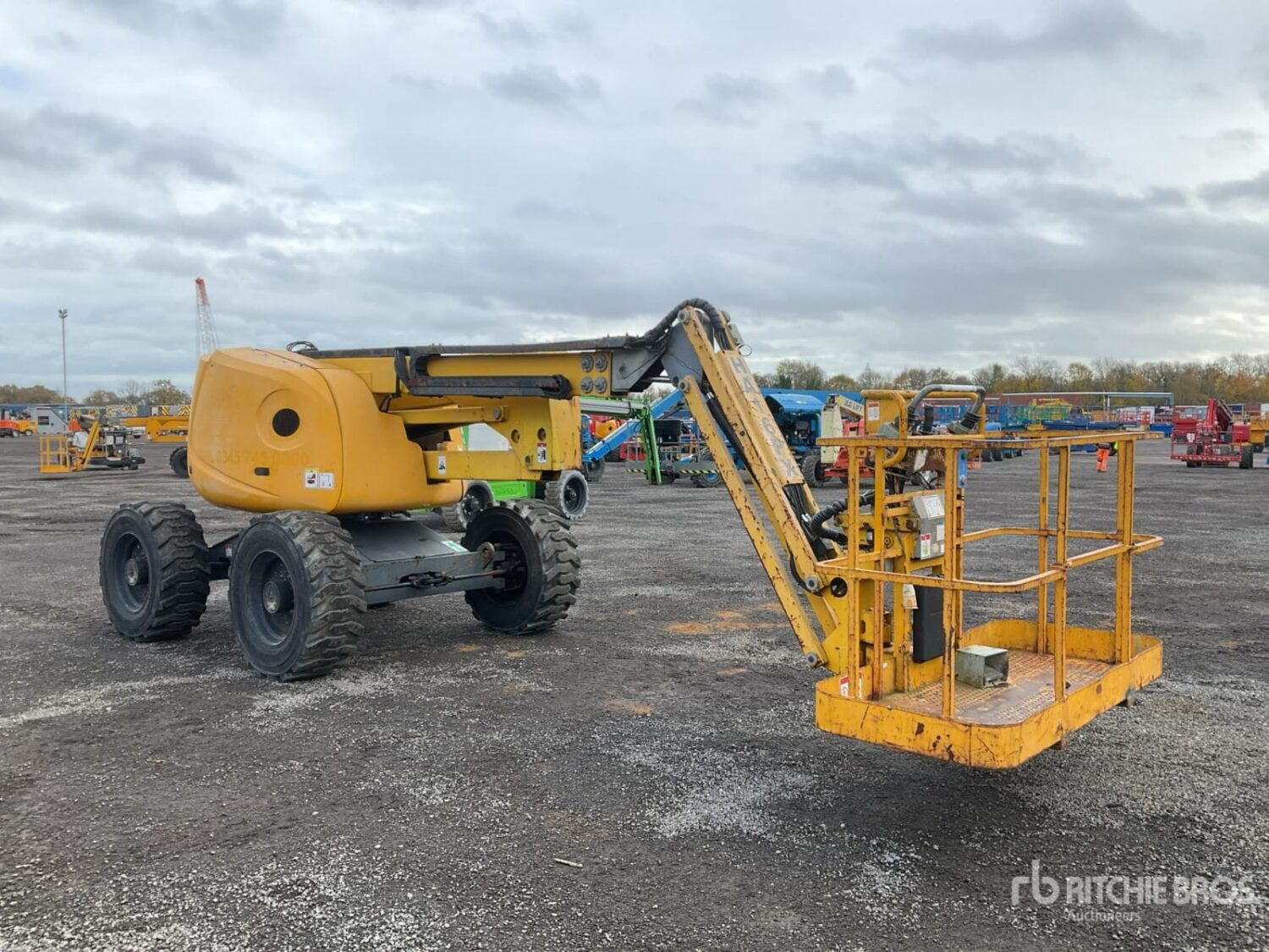 WhatsApp Image 2025-11-28 at 08.44.41