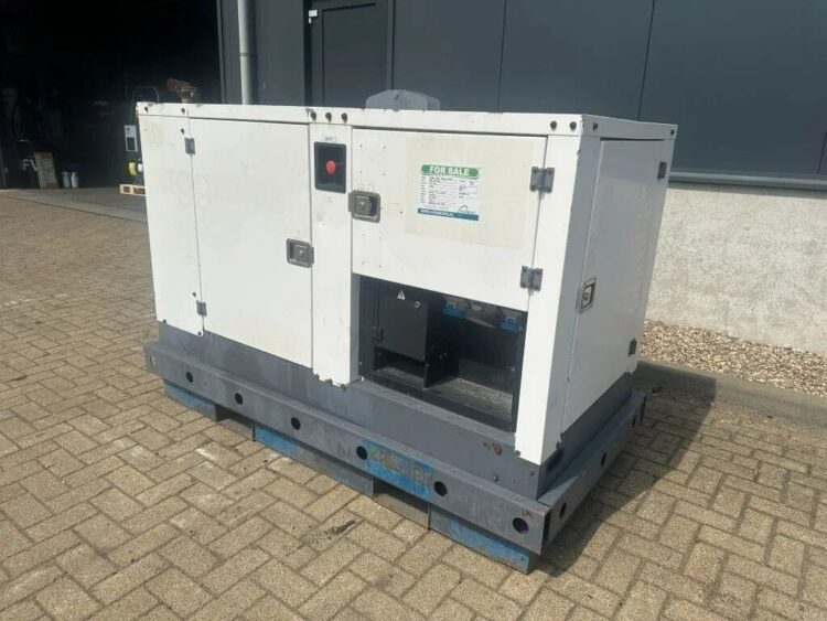 Дизельный генератор IVECO FPT F32 AM1A Leroy Somer в аренду в Бресте